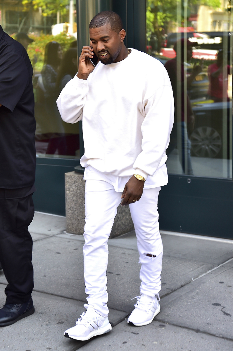 10kanyewest-looks-that-broke-the-rules-of-fashion-04.jpg