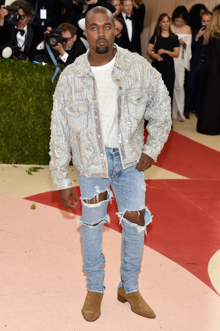 10kanyewest-looks-that-broke-the-rules-of-fashion-09.jpg