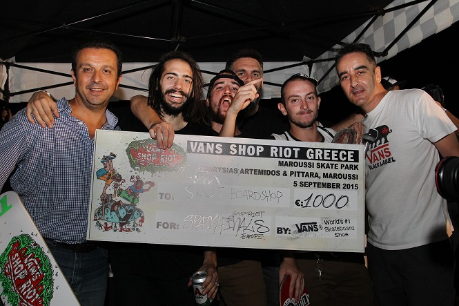 Vans Shop Riot Greece 2015_winners.jpg