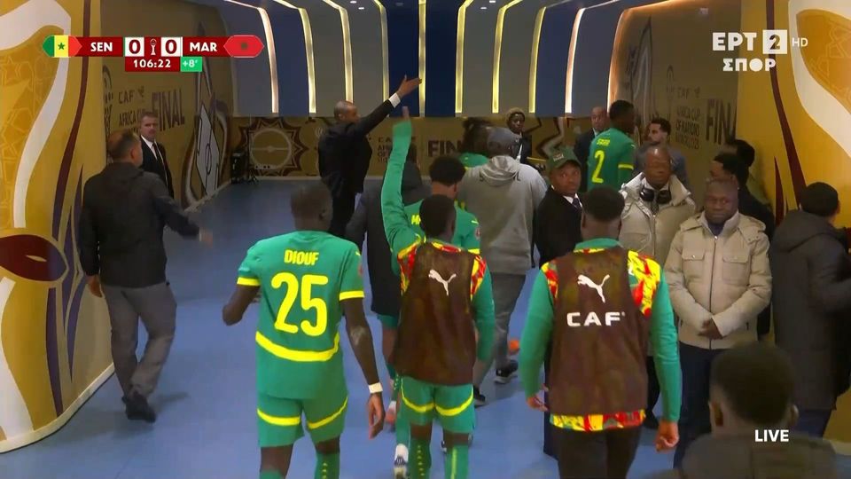 &Tau;&omicron; &pi;έ&nu;&alpha;&lambda;&tau;&iota; &pi;&omicron;&upsilon; &pi;&rho;&omicron;&kappa;ά&lambda;&epsilon;&sigma;&epsilon; &tau;&eta;&nu; &omicron;&rho;&gamma;ή &tau;&eta;&sigmaf; &Sigma;&epsilon;&nu;&epsilon;&gamma;ά&lambda;&eta;&sigmaf; &kappa;&alpha;&iota; &omicron;&delta;ή&gamma;&eta;&sigma;&epsilon; &sigma;&tau;&eta;&nu; &alpha;&pi;&omicron;&chi;ώ&rho;&eta;&sigma;&eta; &tau;&eta;&sigmaf; (vid)