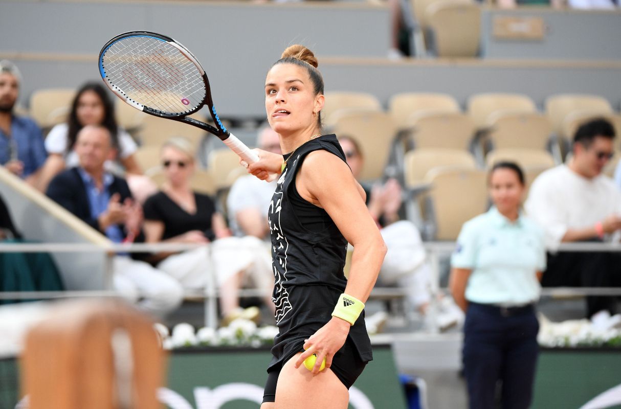 &Mu;&alpha;&rho;ί&alpha; &Sigma;ά&kappa;&kappa;&alpha;&rho;&eta;: &Eta; &delta;ύ&sigma;&kappa;&omicron;&lambda;&eta; &delta;&iota;&alpha;&delta;&rho;&omicron;&mu;ή &tau;&eta;&sigmaf; &epsilon;&pi;&iota;&sigma;&tau;&rho;&omicron;&phi;ή&sigmaf; &kappa;&alpha;&iota; &eta; &mu;ά&chi;&eta; &gamma;&iota;&alpha; &tau;&eta;&nu; ά&nu;&omicron;&delta;&omicron; &sigma;&tau;&eta;&nu; &pi;&alpha;&gamma;&kappa;ό&sigma;&mu;&iota;&alpha; &kappa;&alpha;&tau;ά&tau;&alpha;&xi;&eta;