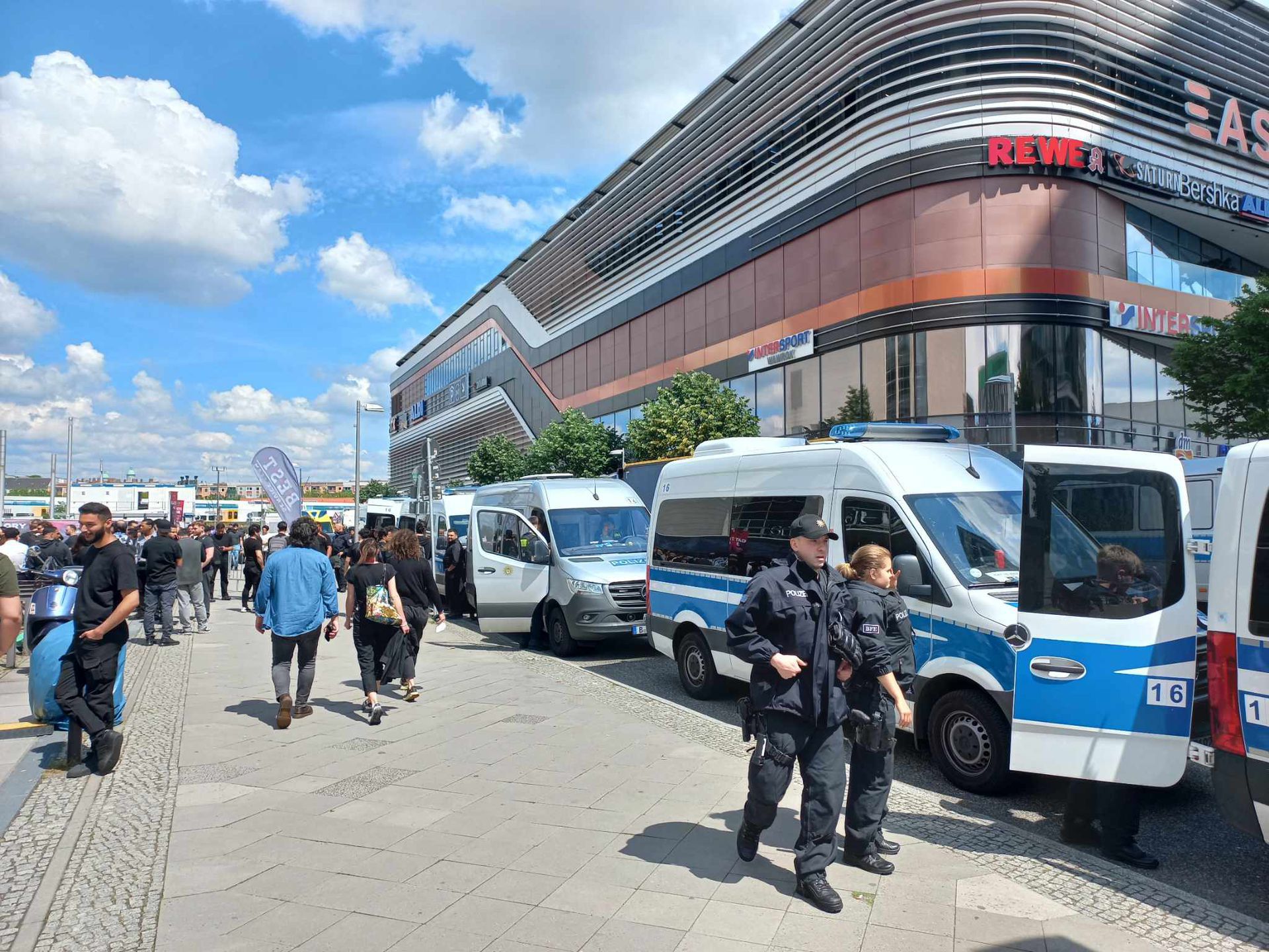 Ελεύθεροι οι οπαδοί της ΑΕΚ που είχαν προσαχθεί από την βελγική αστυνομία