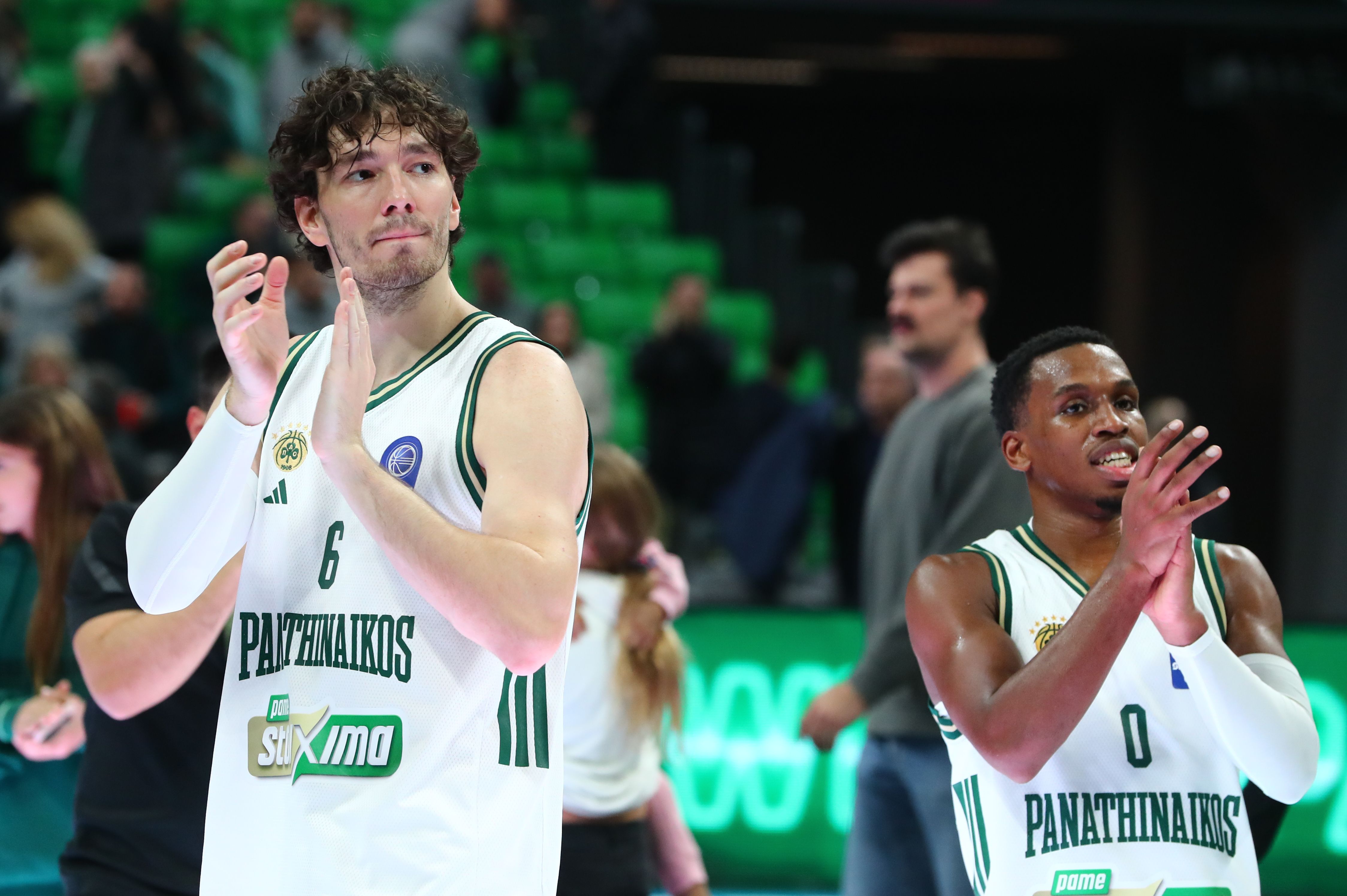 &Iota;&sigma;&tau;&omicron;&rho;&iota;&kappa;ό &omicron;&rho;ό&sigma;&eta;&mu;&omicron; &gamma;&iota;&alpha; &tau;&omicron;&nu; &Pi;&alpha;&nu;&alpha;&theta;&eta;&nu;&alpha;ϊ&kappa;ό: &Pi;&rho;ώ&tau;&eta; &omicron;&mu;ά&delta;&alpha; &mu;&epsilon; 1.500 &nu;ί&kappa;&epsilon;&sigmaf; &sigma;&tau;&omicron; &pi;&rho;&omega;&tau;ά&theta;&lambda;&eta;&mu;&alpha;