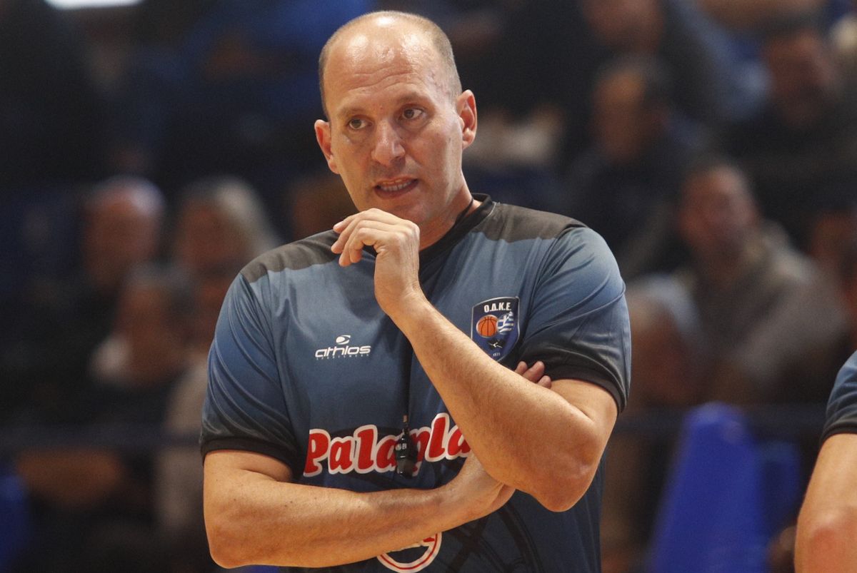 Το «3/10» του Μαγκλογιάννη και η... επιβράβευση του!