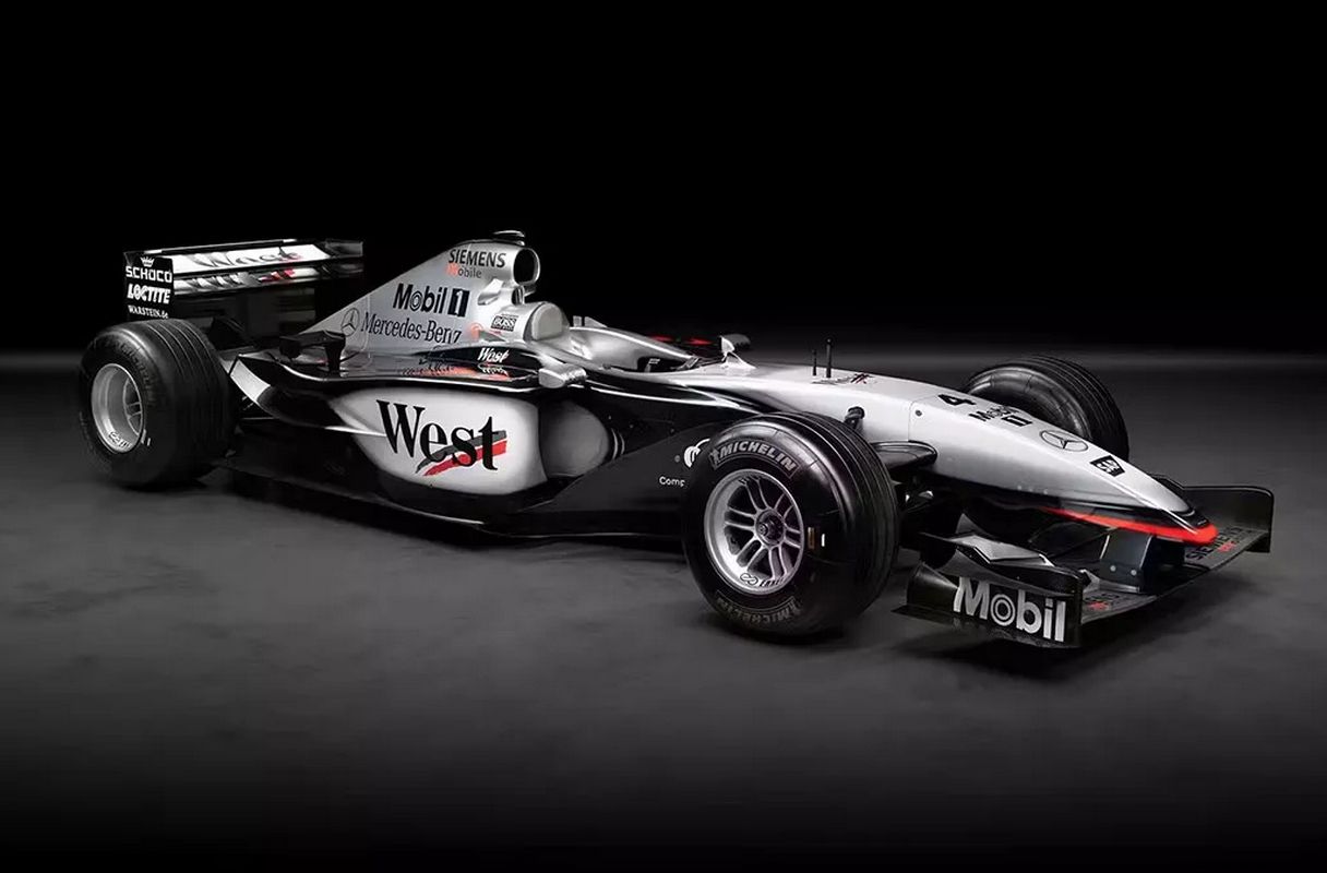 &Eta; McLaren MP4-17 &tau;&omicron;&upsilon; &Kappa;ί&mu;&iota; &Rho;ά&iota;&kappa;&omicron;&nu;&epsilon;&nu; &beta;&gamma;&alpha;ί&nu;&epsilon;&iota; &sigma;&epsilon; &delta;&eta;&mu;&omicron;&pi;&rho;&alpha;&sigma;ί&alpha;