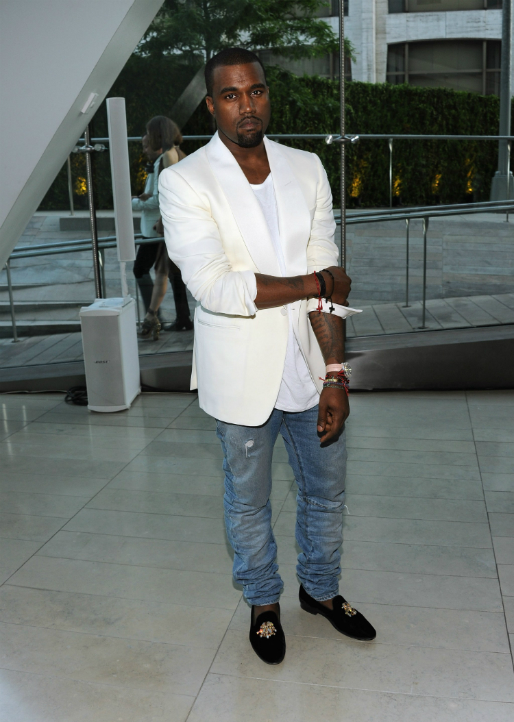 10kanyewest-looks-that-broke-the-rules-of-fashion-05.jpg