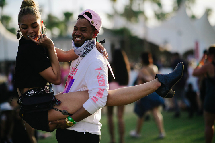 coachella-2017-street-style-02.jpg