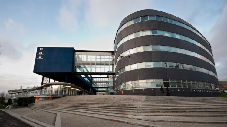10unisforerasmus_01.jpg