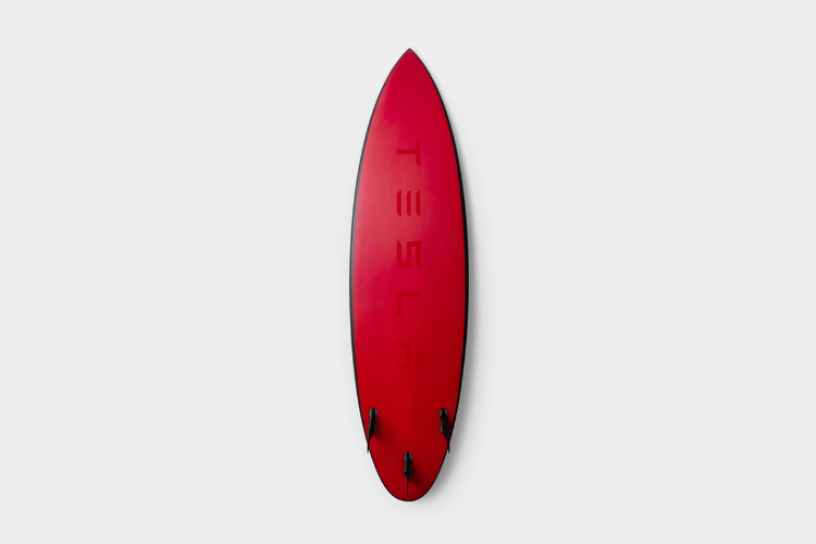 teslasurfboard01.jpg