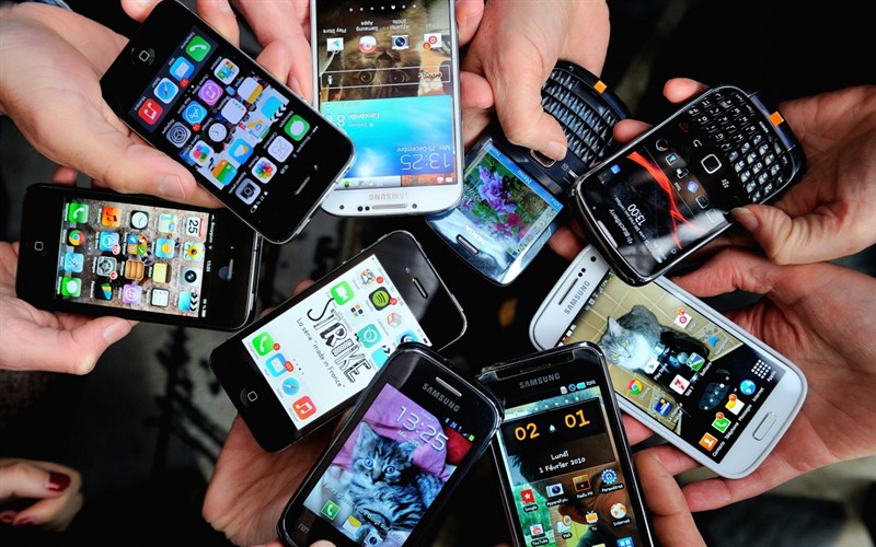 smartphone_use2_800x500.jpg