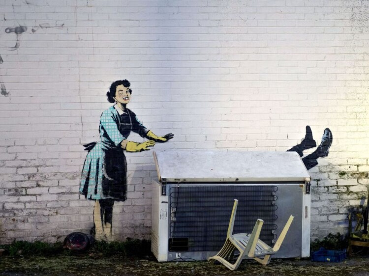 Ούτε μια μέρα δεν άντεξε το graffiti του Banksy για την Ημέρα του Αγίου Βαλεντίνου