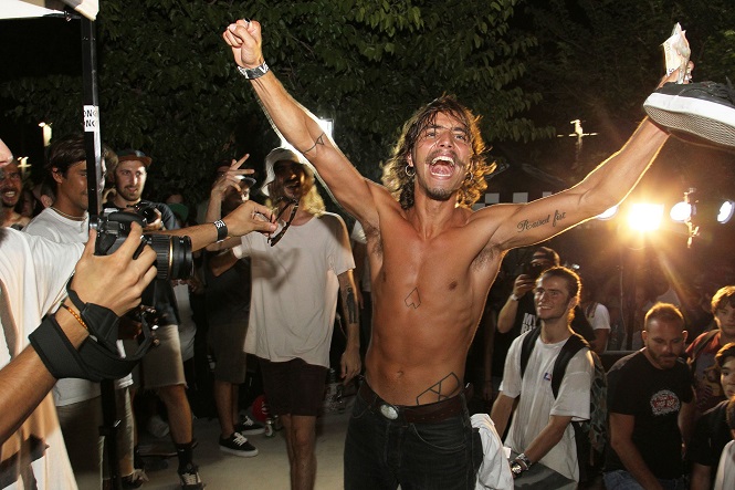 Vans Shop Riot Greece_1.jpg