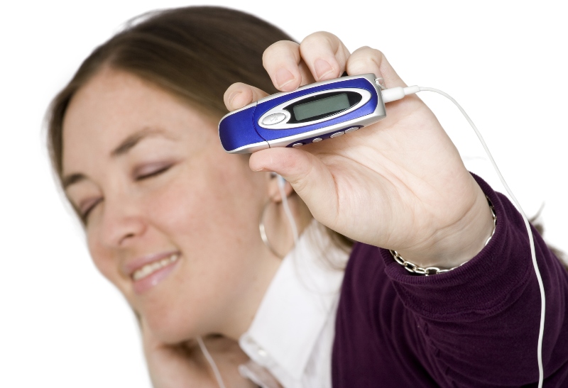 Γιατί η Gen Z μας οδηγεί στην αναβίωση των MP3 players 