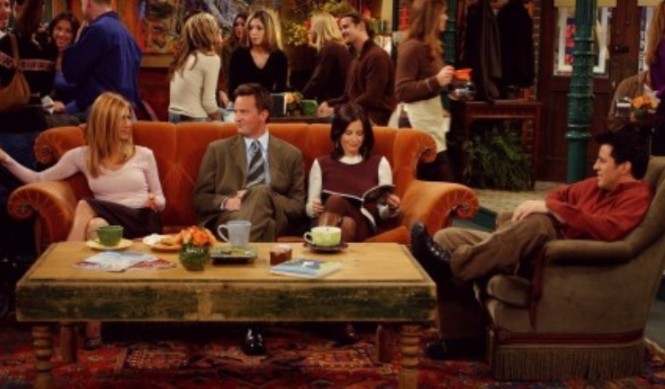 friends_tv_series_shows_joey_tribbiani_sofa_m8187.jpg