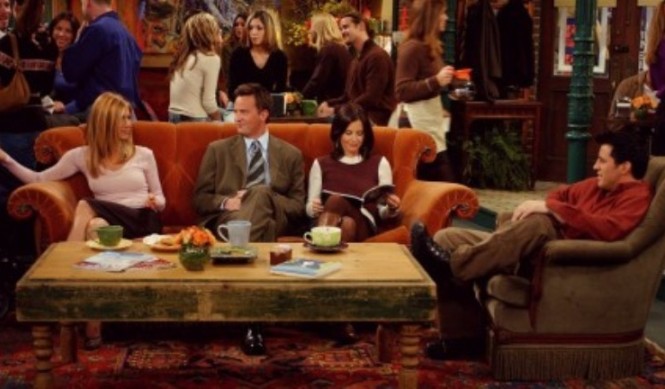 friends_tv_series_shows_joey_tribbiani_sofa_m8187.jpg