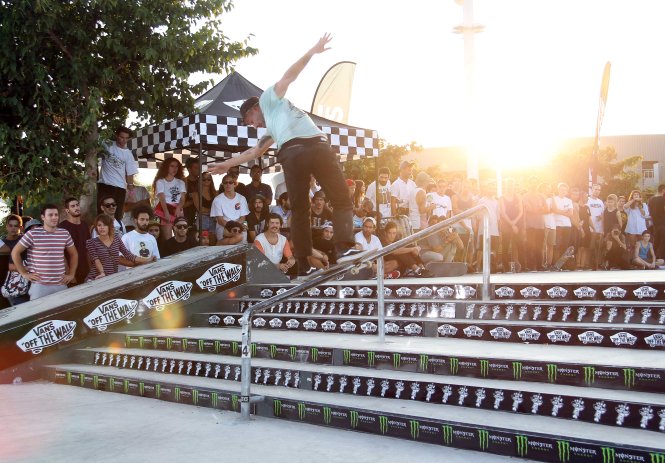Vans Shop Riot Greece4.jpg