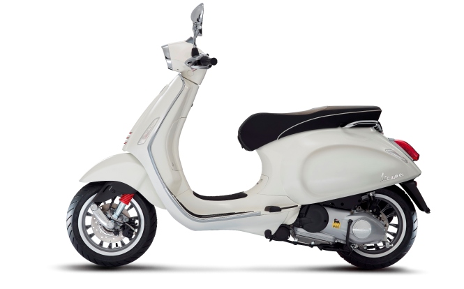 Vespa sprintABS414_125_bianca_Latsx25818.jpg