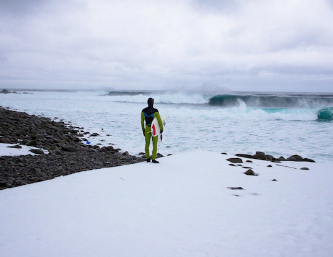 Icy-Surfing-14.jpg